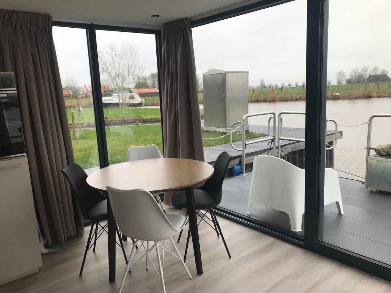 Uniek Overnachten In Een Tiny House Op De Appelhof Wommels Kültér fotó